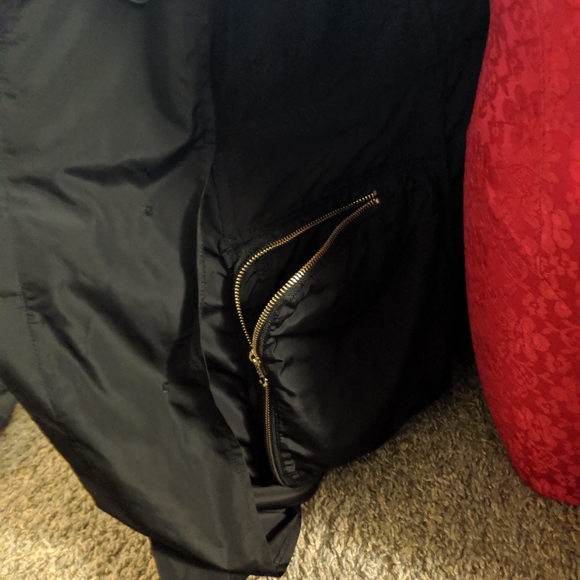 Henri bendel raincoat - Picture 2 of 12